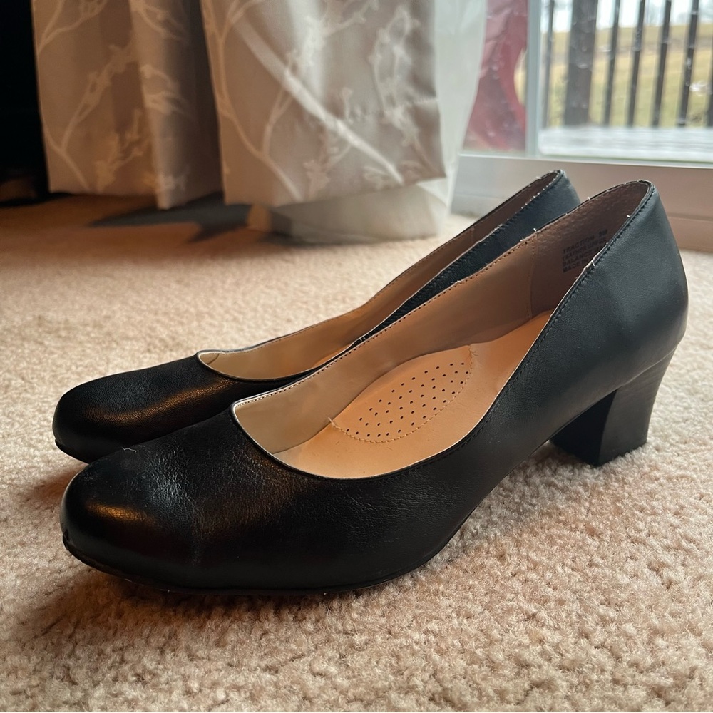 Fitzwell black leather pumps 🖤 size 9 🖤 EUC!